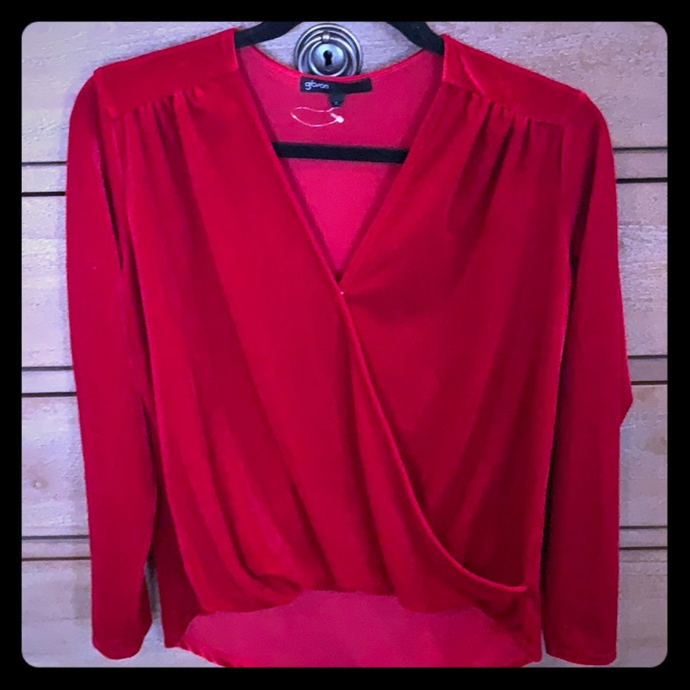 Gibson velvet red long sleeve top small